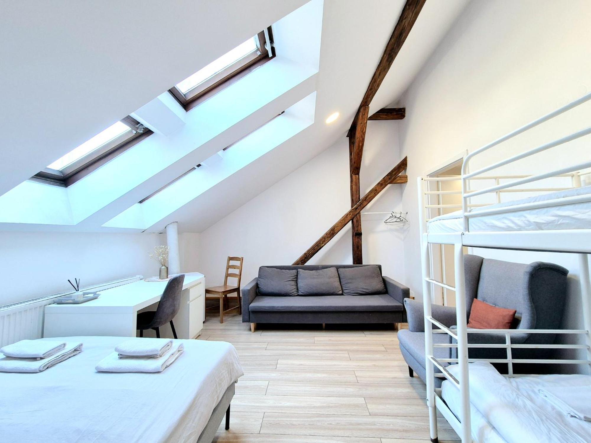 Hostel Pini - Przytulne W Centrum Krakowa Krakau